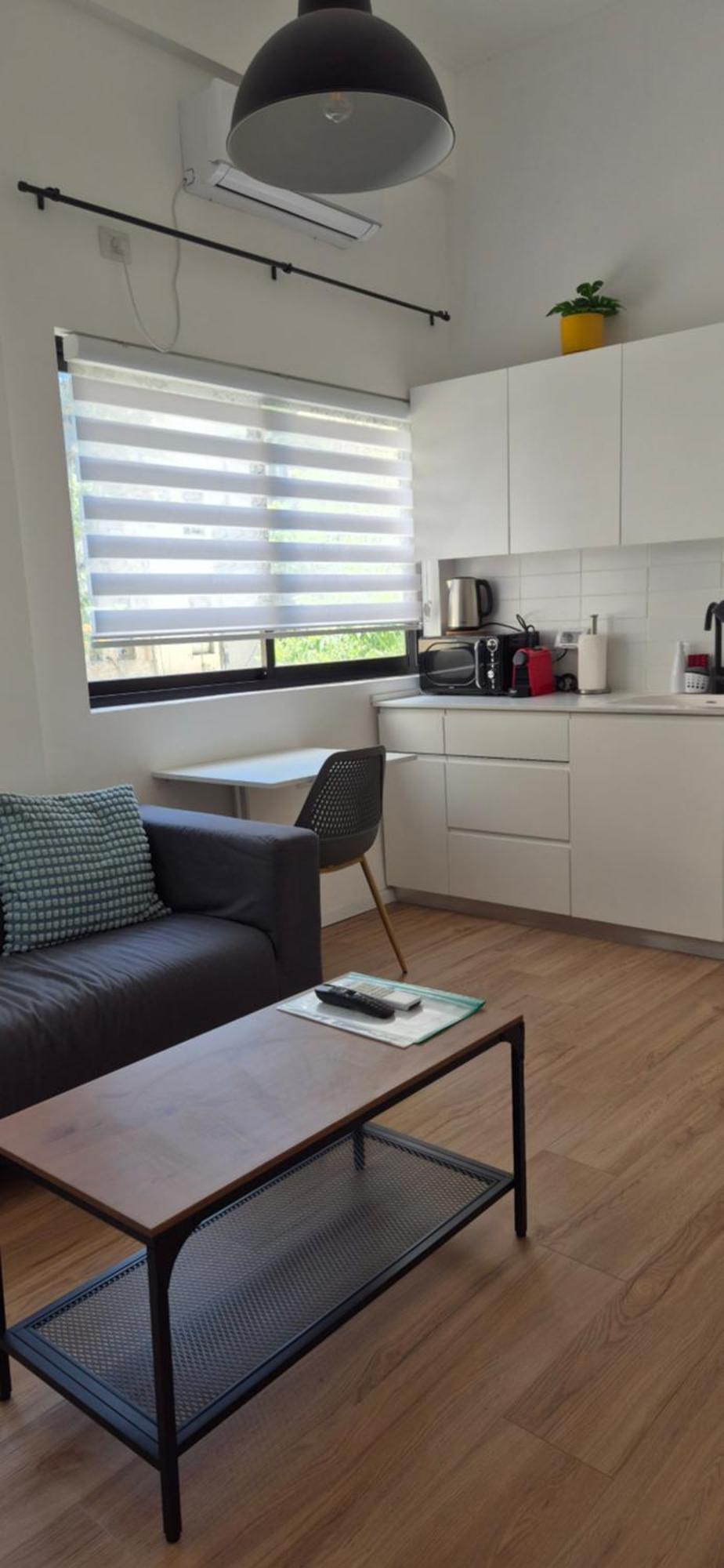 Maze - Perfectly Located Brand New Flats Apartment *